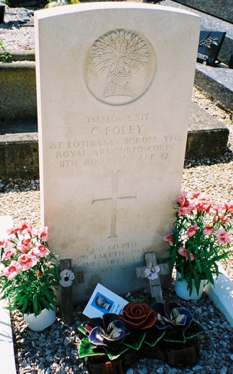 Photograph 
of Charlie Foley's grave in Cany-Barville (photo taken June 2009)
